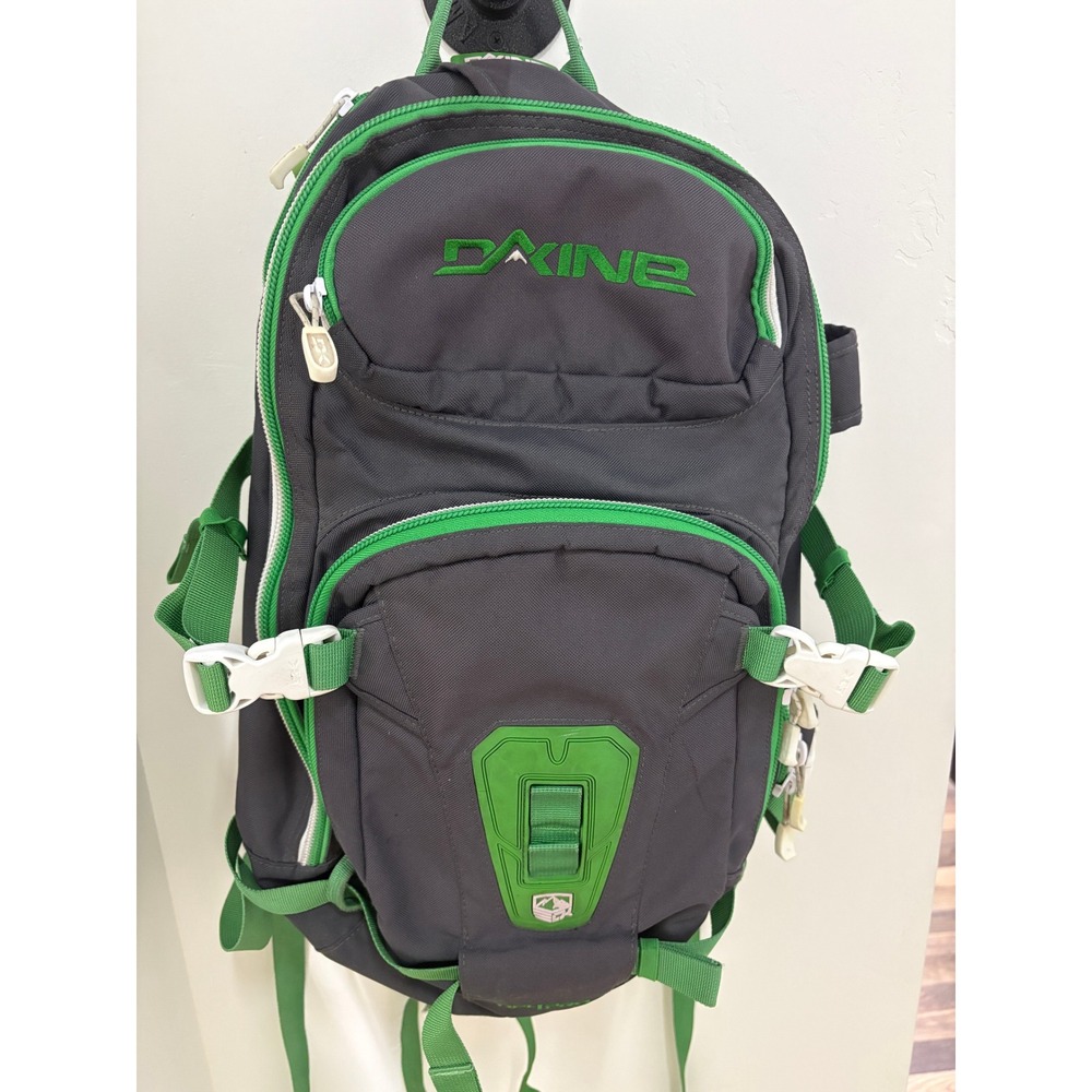 Dakine Heli Pro Backpack Gray Green Snowboard Ski Sport Pack 20L